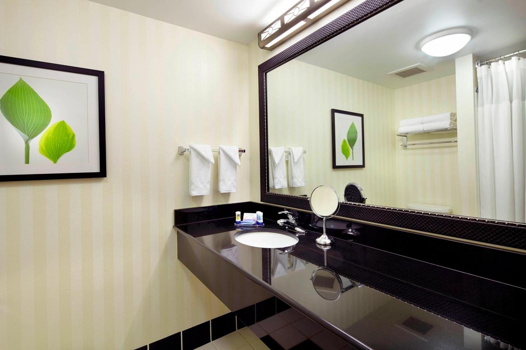 Fairfield Inn & Suites Pittsburgh Neville Island Robinson Township Extérieur photo